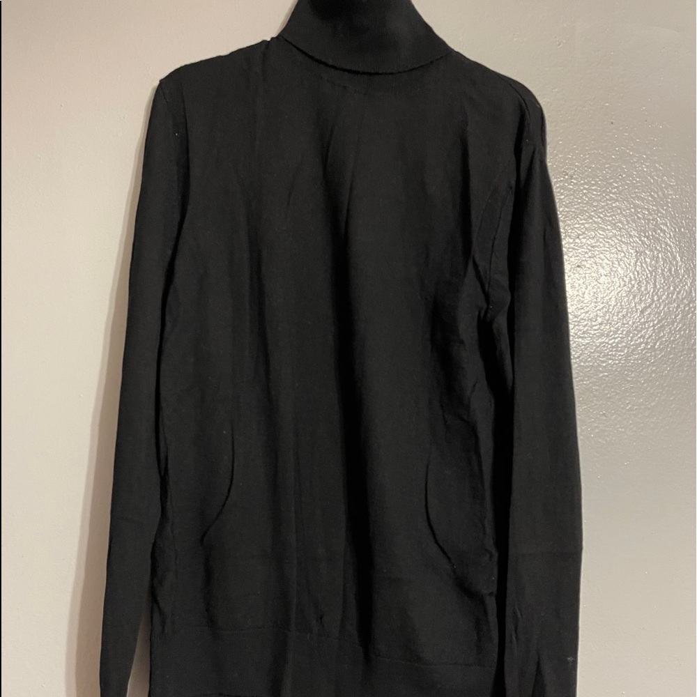 Black Michael Kors crewneck sweater